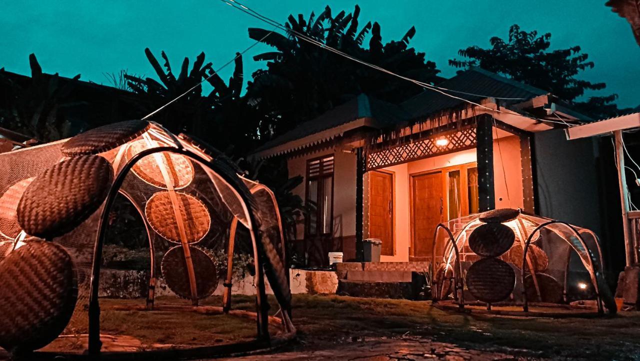 Lontart Guesthouse Nggorang Esterno foto